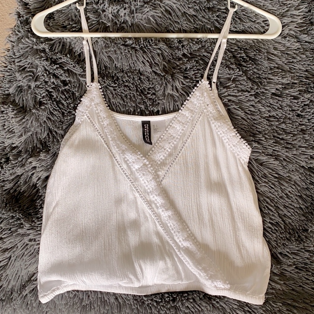 H&M crop top tank! ✨✨ SIZE 6 (small)